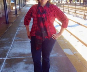 plus size women wearing plaid